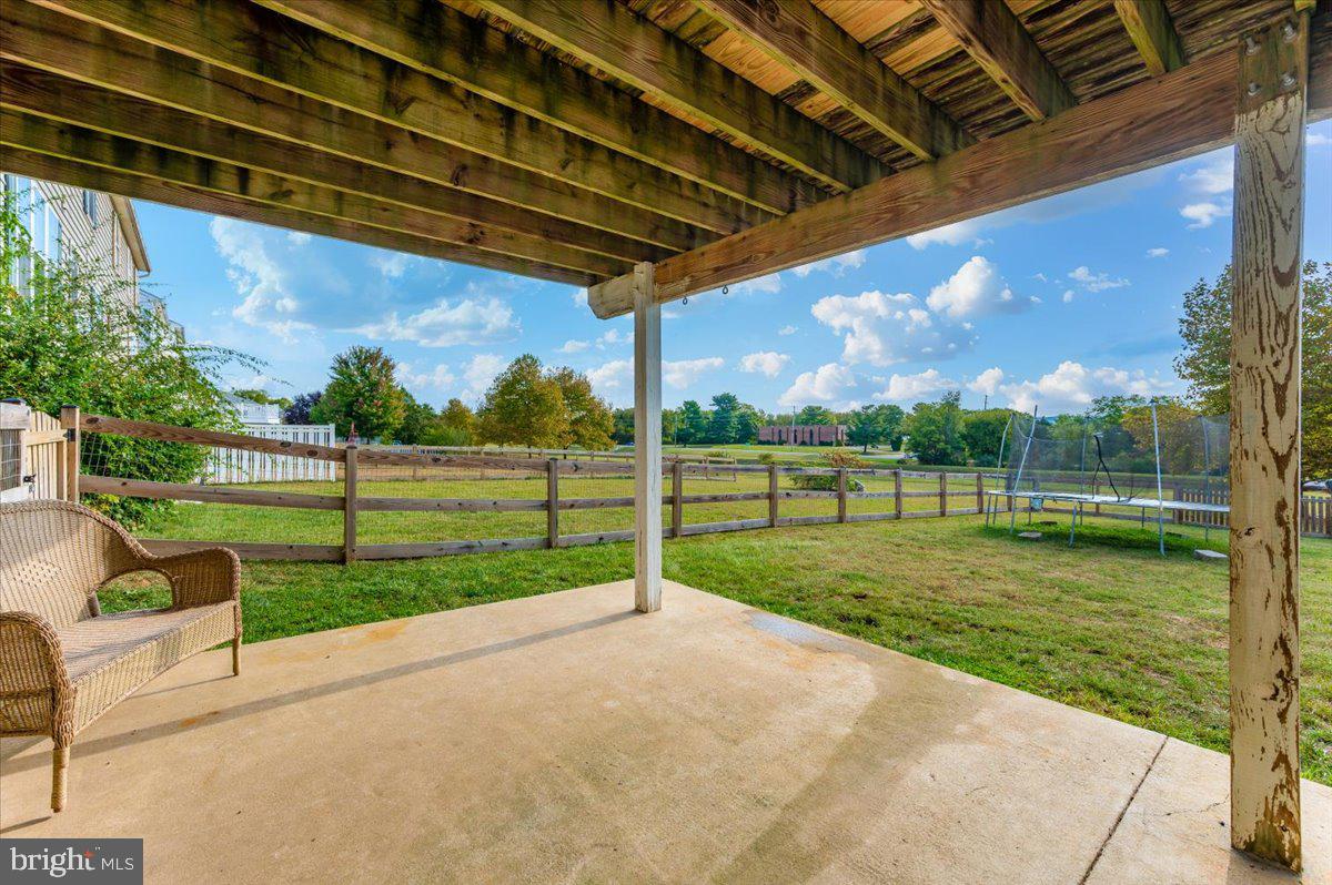 WEST FIELDS - Residential