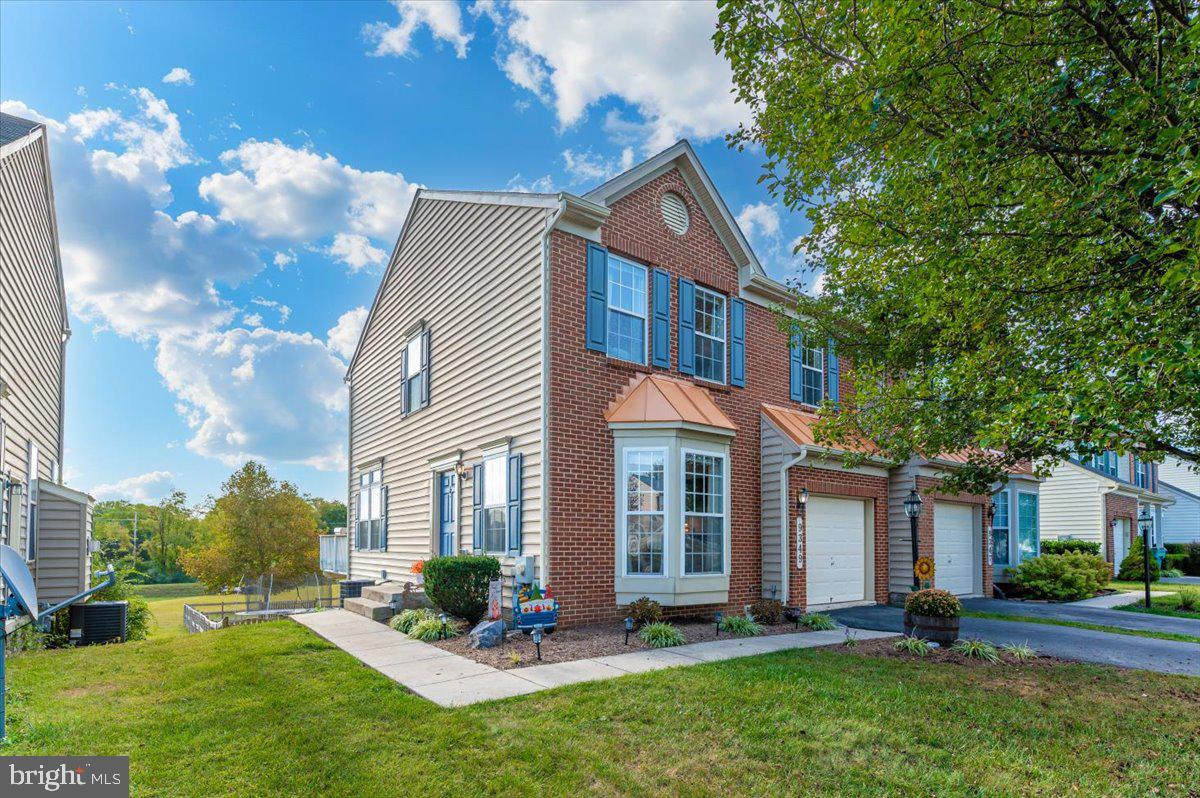 WEST FIELDS - Residential