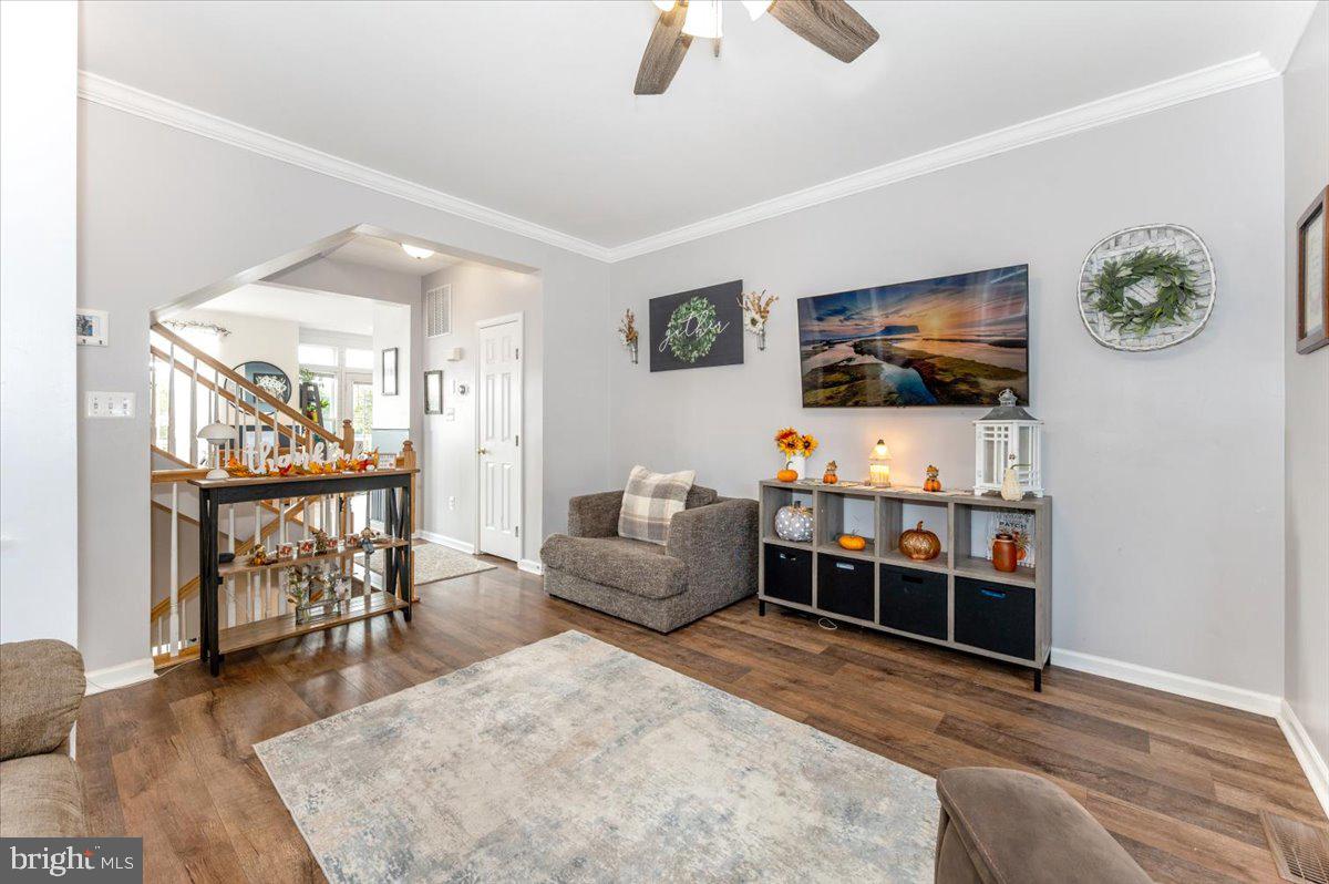 WEST FIELDS - Residential