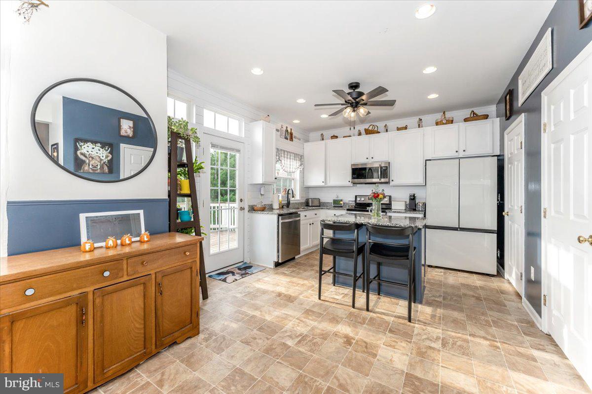 WEST FIELDS - Residential