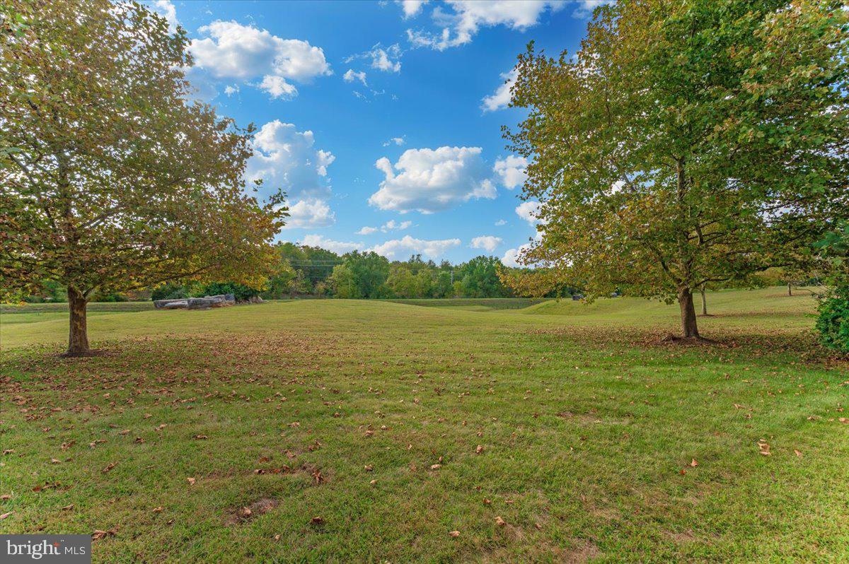 WEST FIELDS - Residential