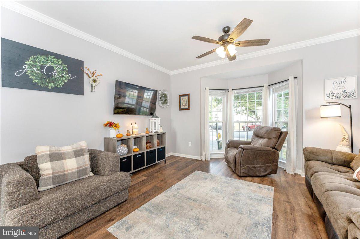 WEST FIELDS - Residential