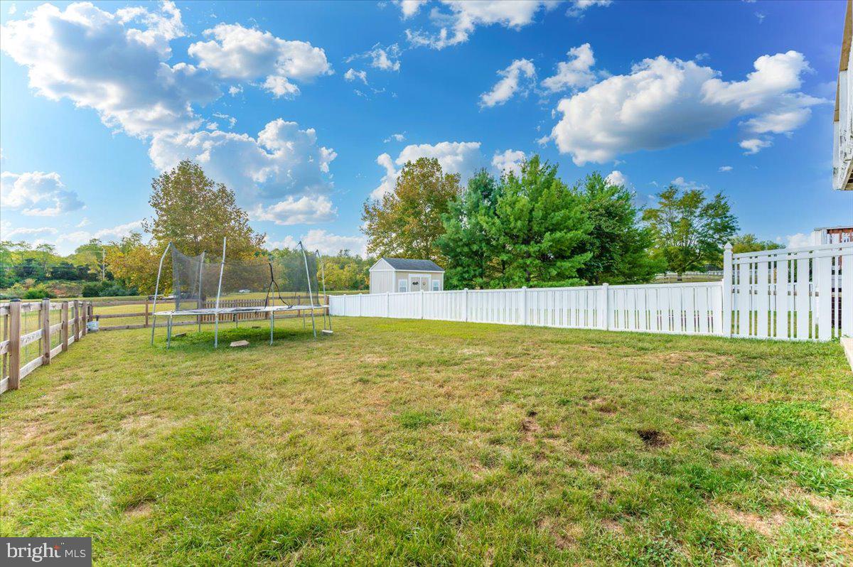 WEST FIELDS - Residential