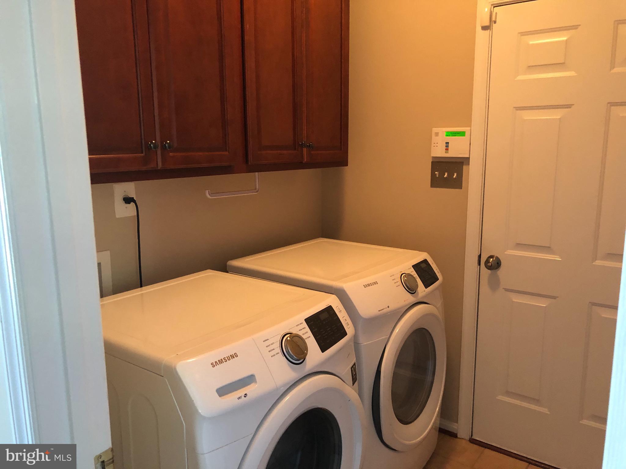 SEASONS LANDING - Residential