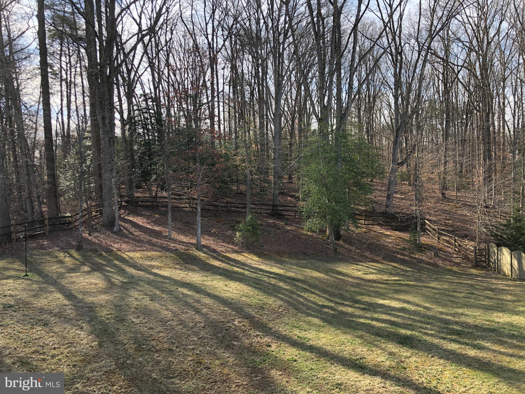 SEASONS LANDING - Residential