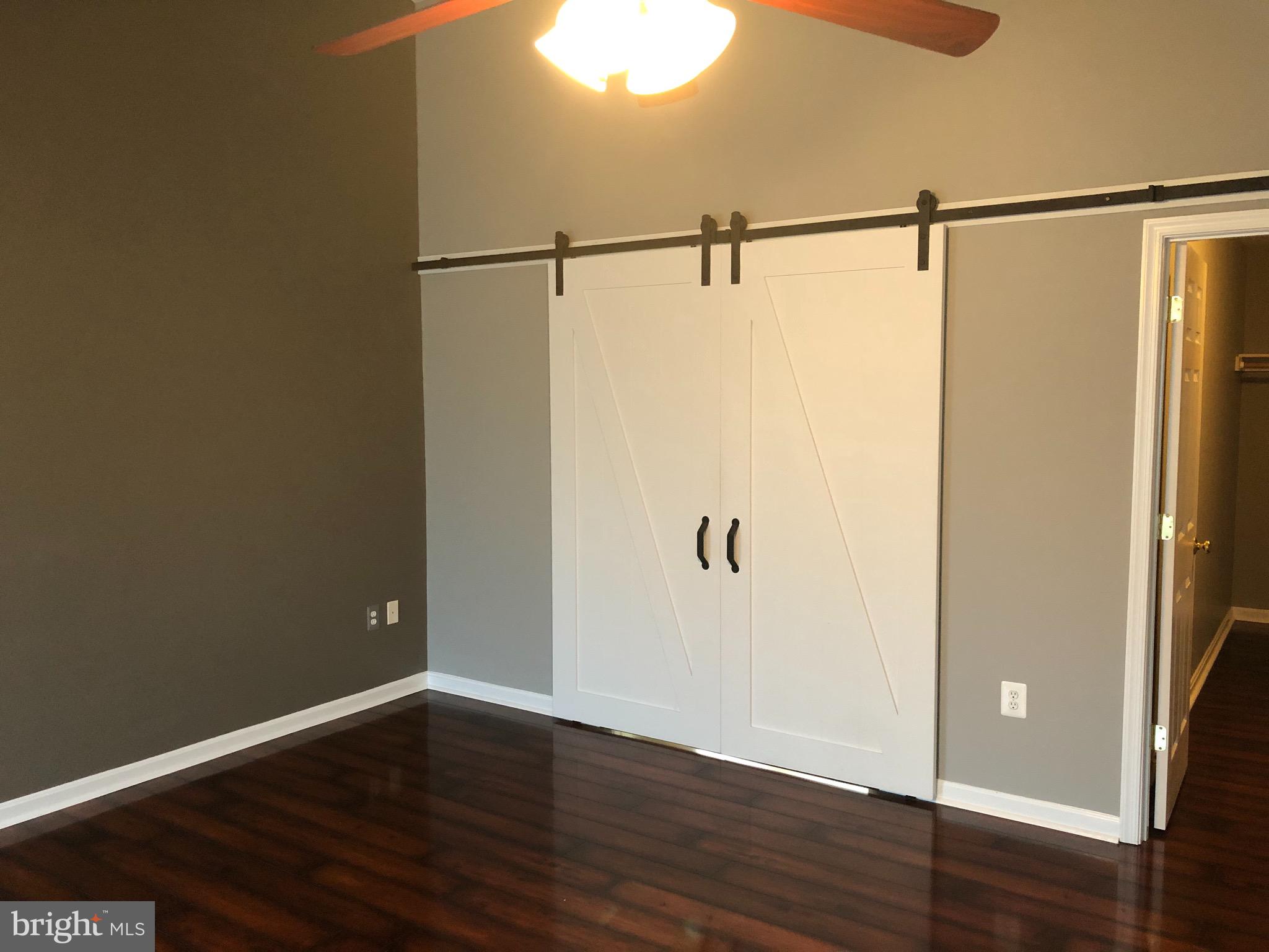 SEASONS LANDING - Residential