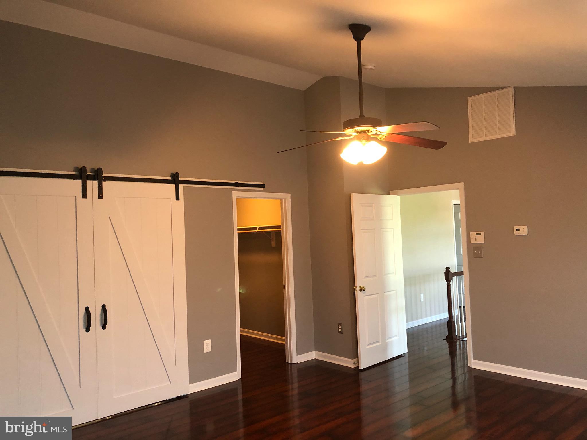 SEASONS LANDING - Residential