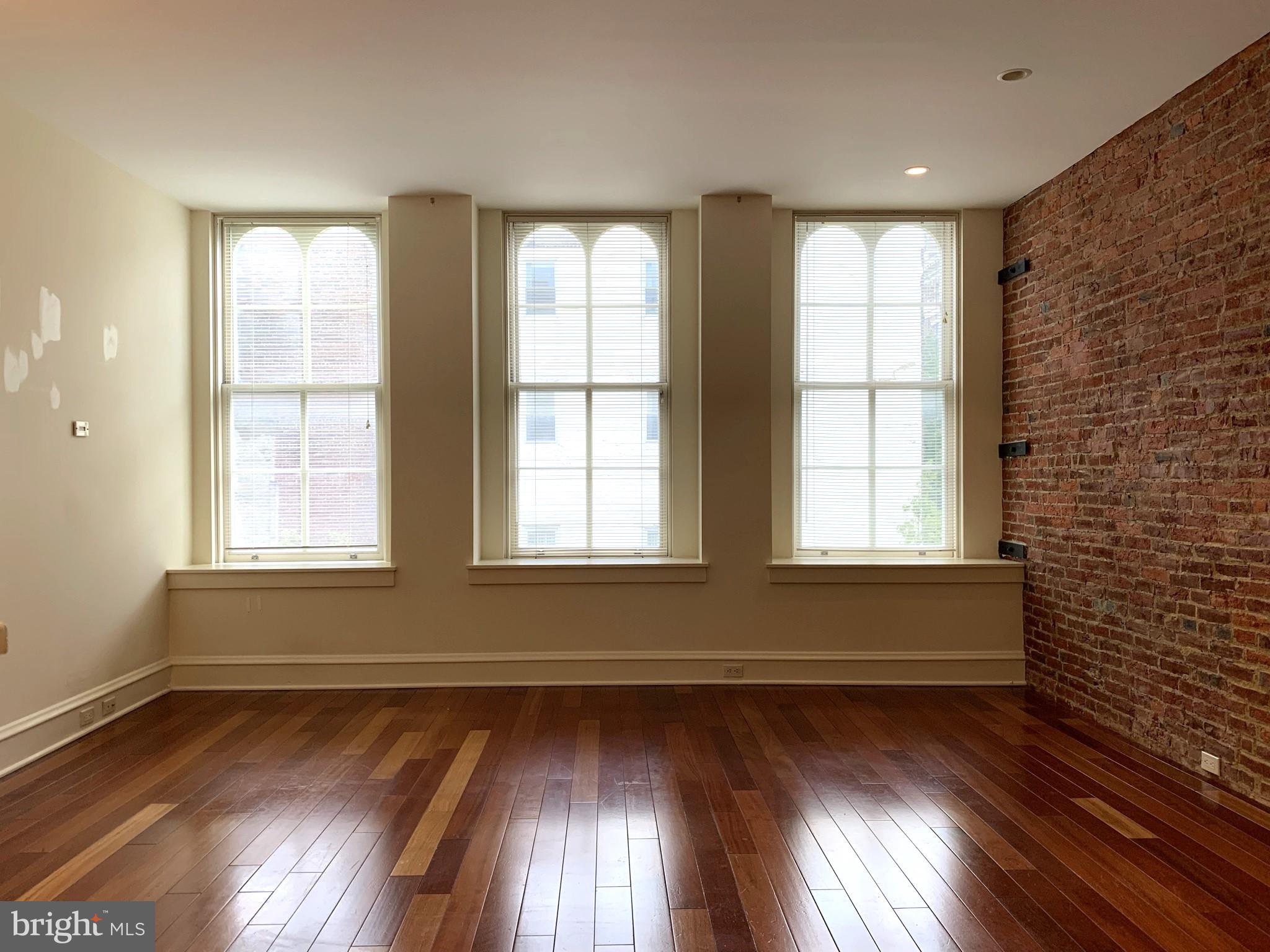 OLD CITY - Residential Lease