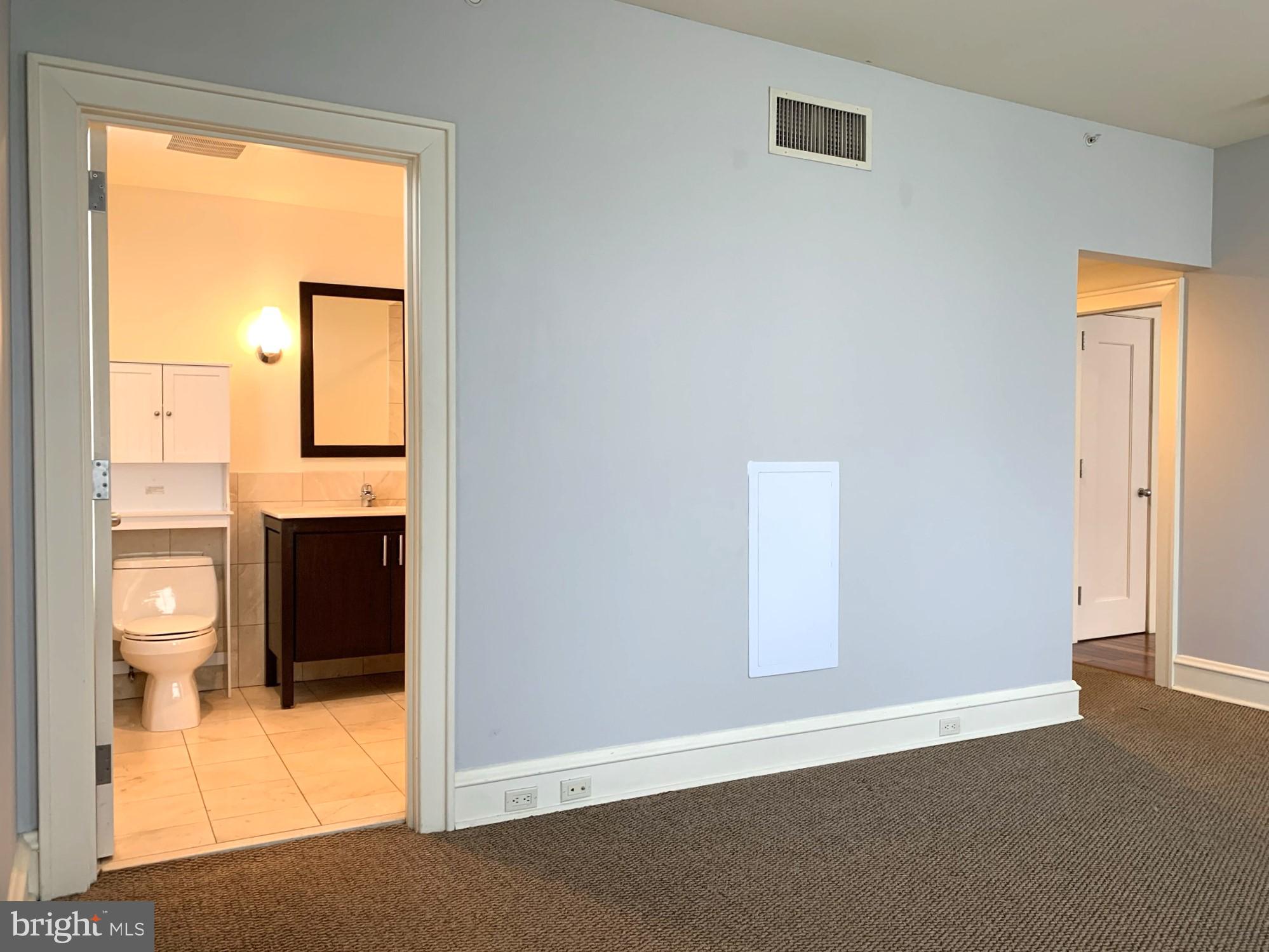 OLD CITY - Residential Lease