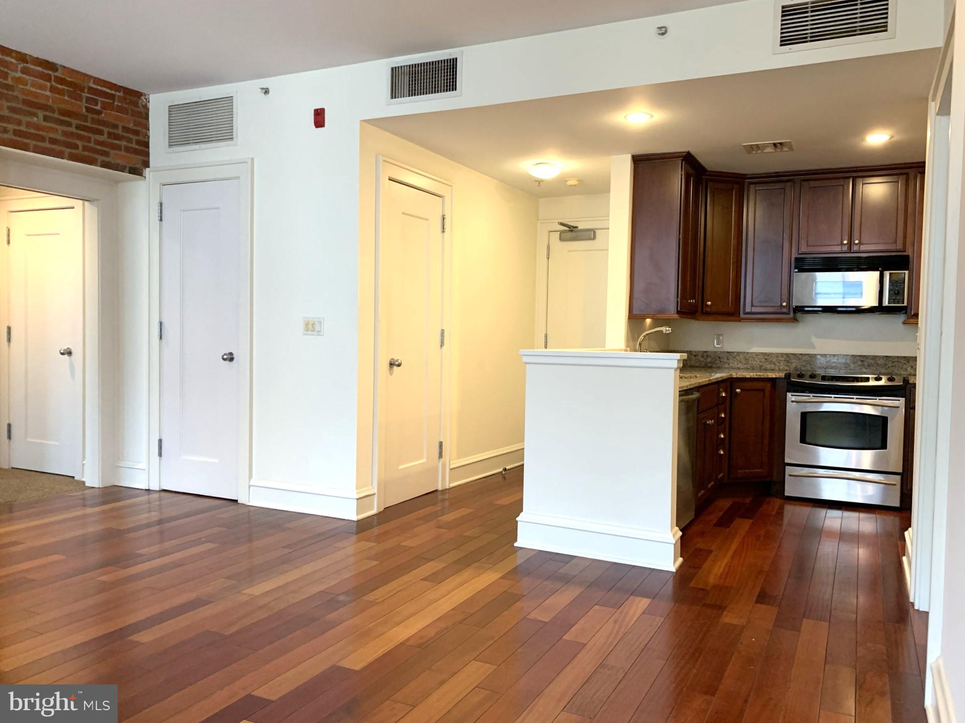 OLD CITY - Residential Lease