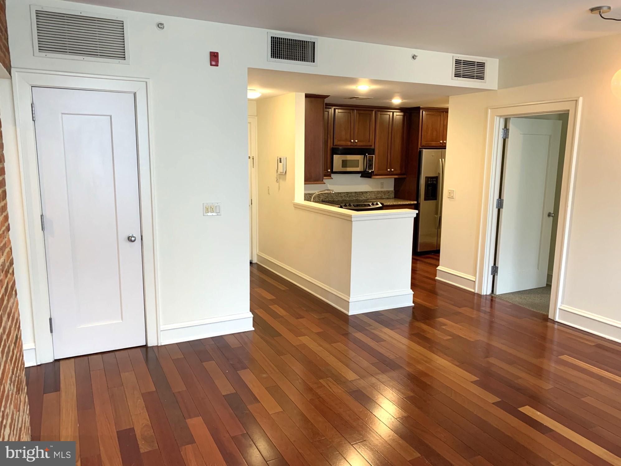 OLD CITY - Residential Lease