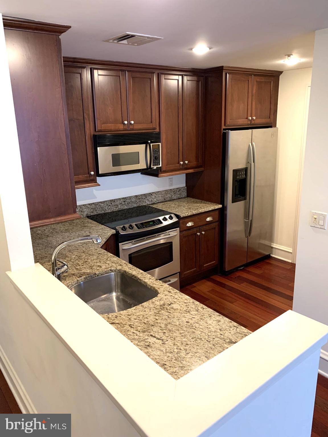 OLD CITY - Residential Lease