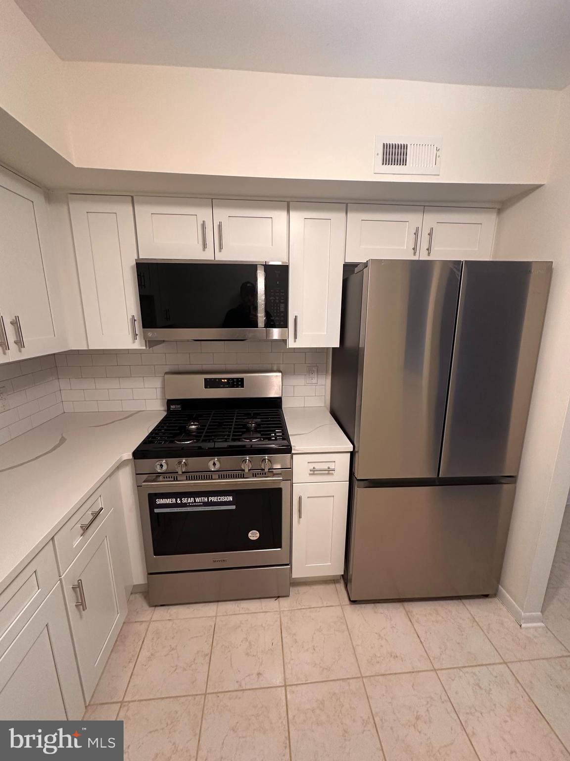 HILLTOP - Residential