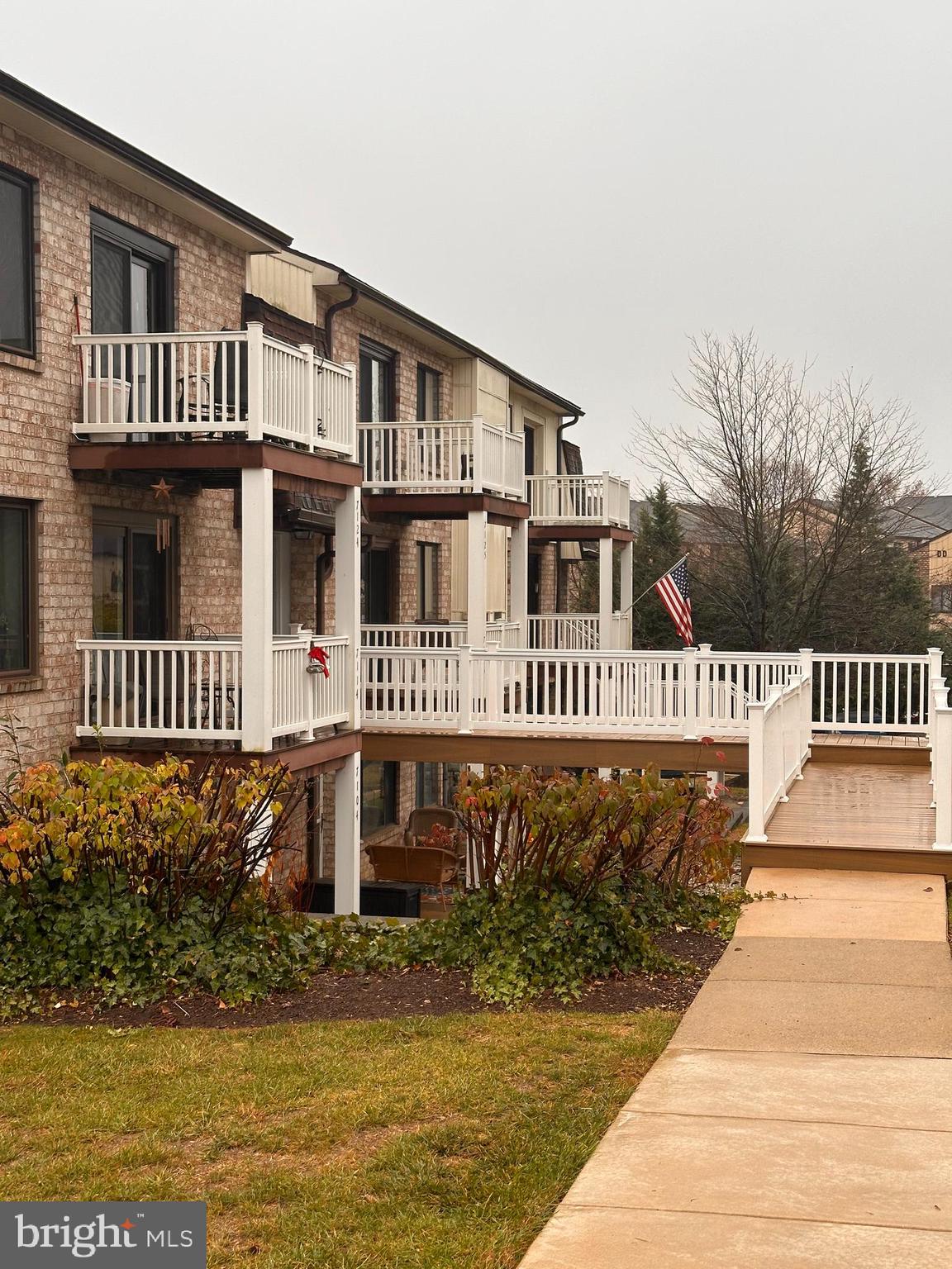 HILLTOP - Residential