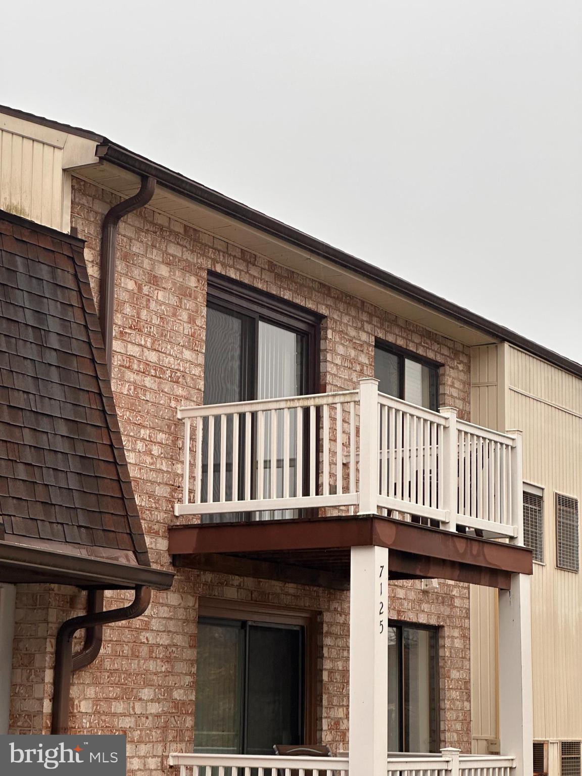 HILLTOP - Residential