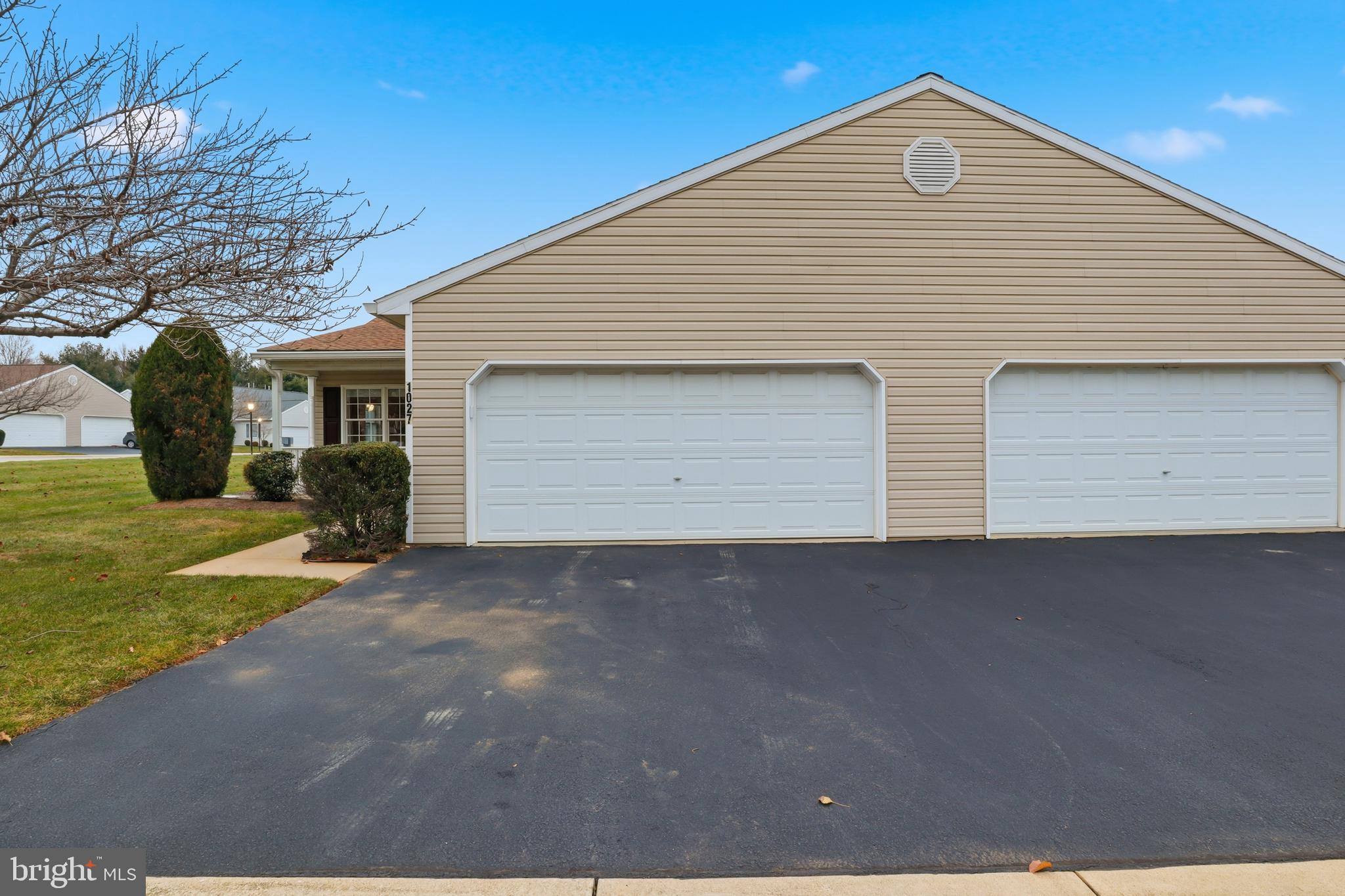 1027 HASTINGS BOULEVARD 1027