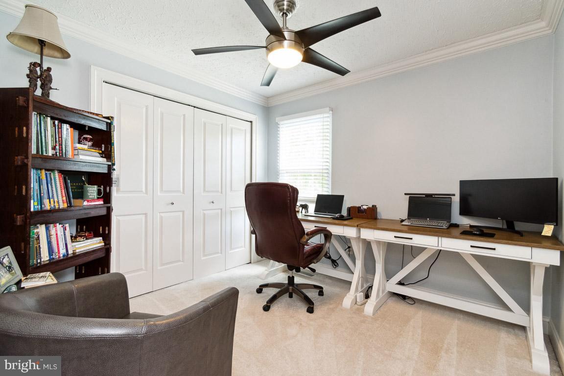 THE PROVINCES - Residential