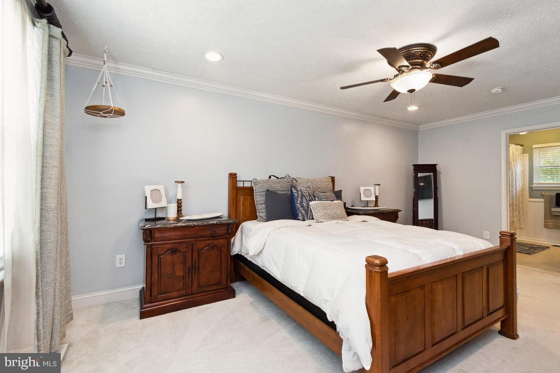 THE PROVINCES - Residential