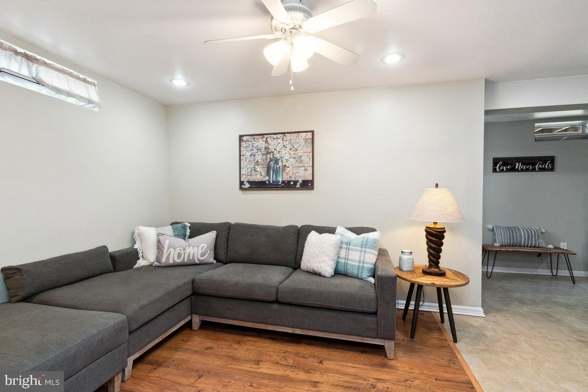 THE PROVINCES - Residential