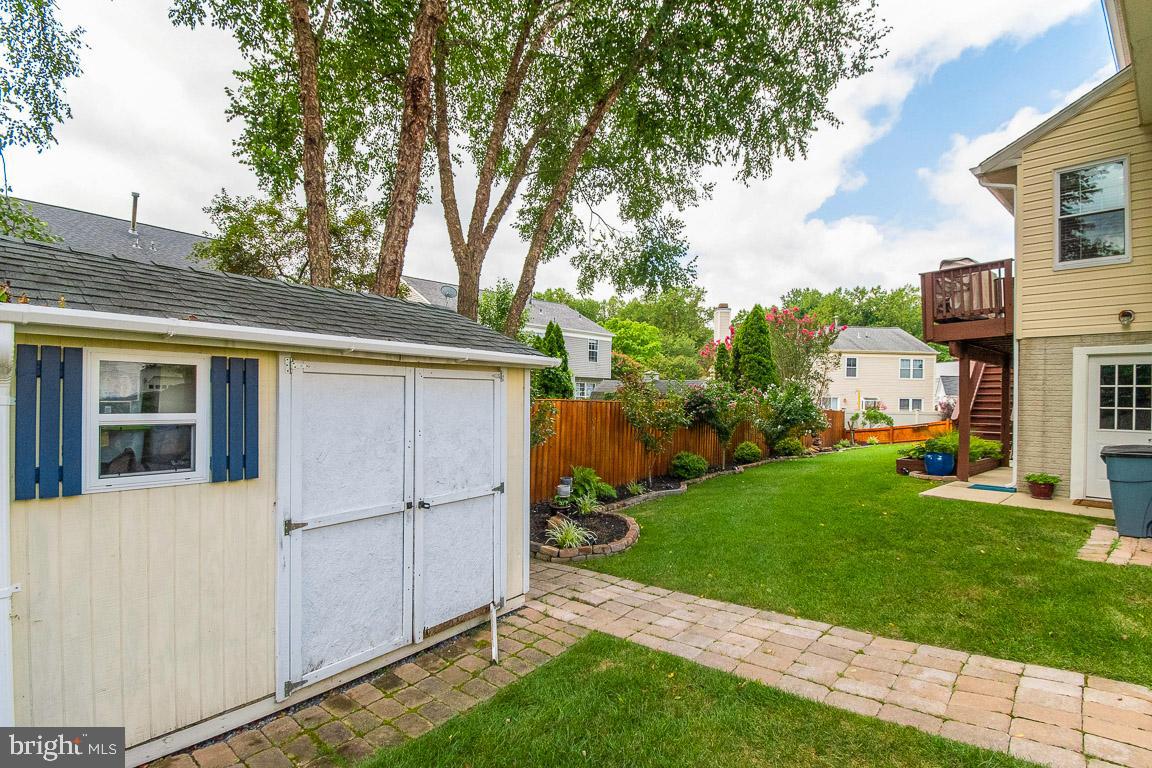 THE PROVINCES - Residential