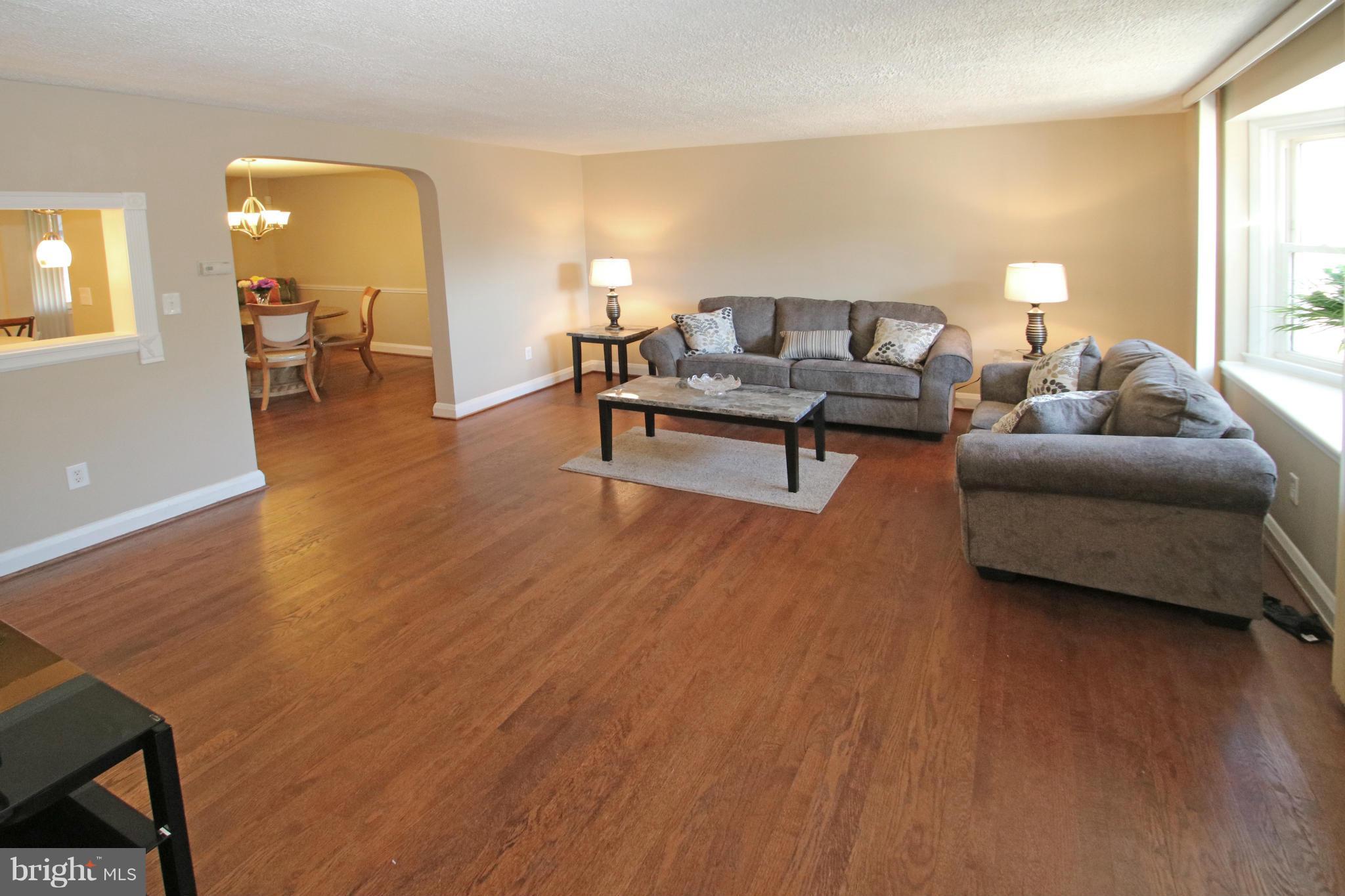 WEST HILLS - Residential