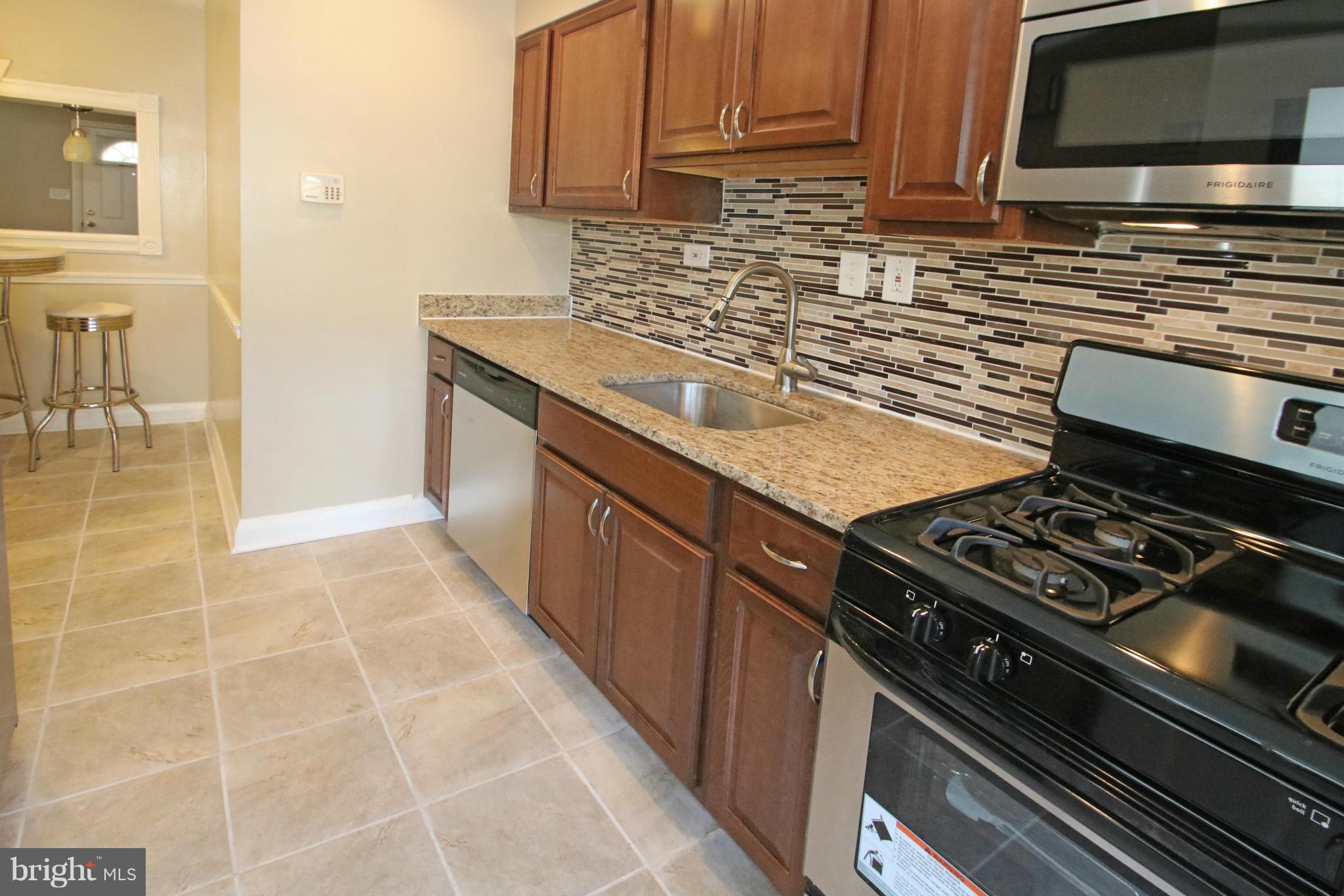 WEST HILLS - Residential