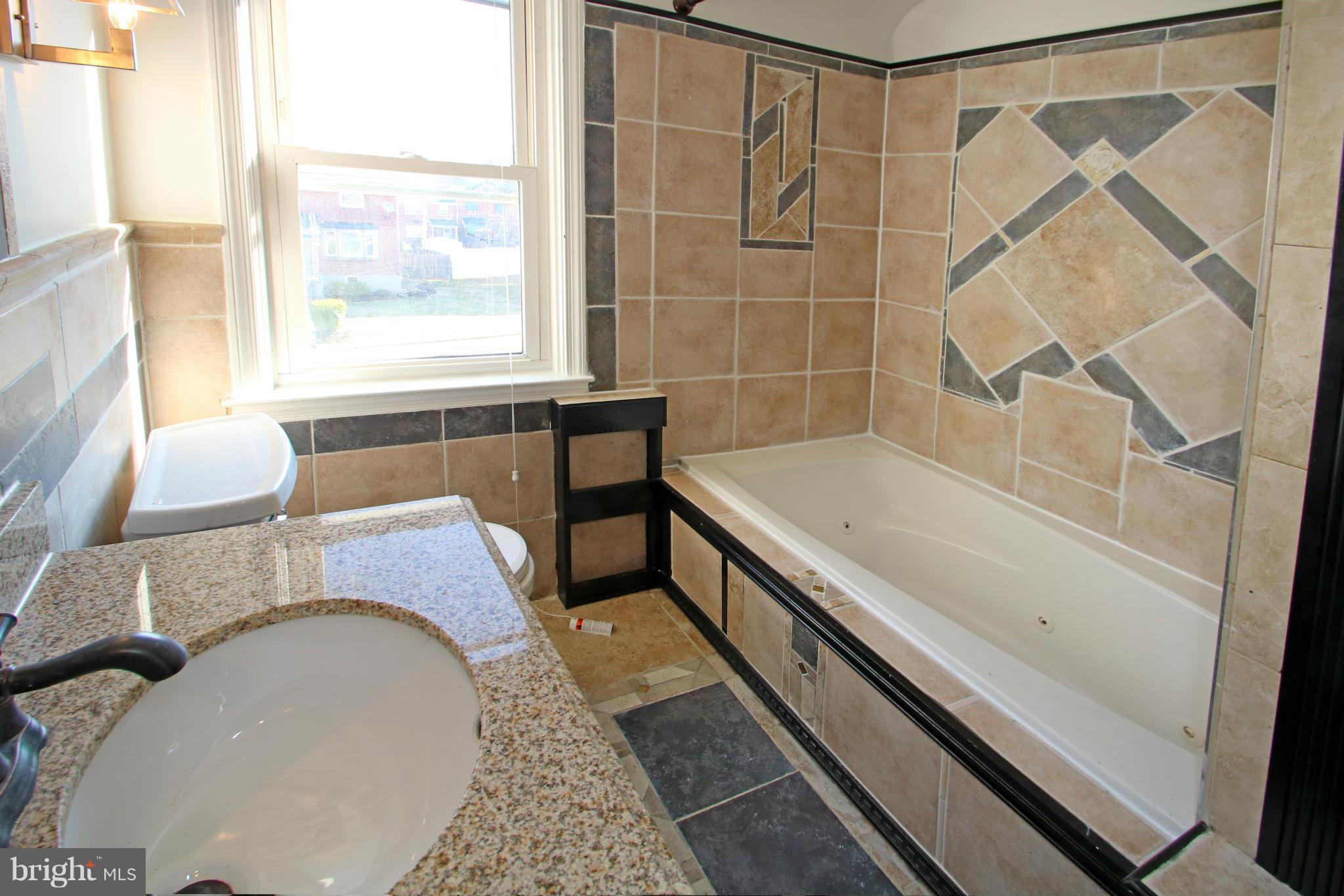 WEST HILLS - Residential