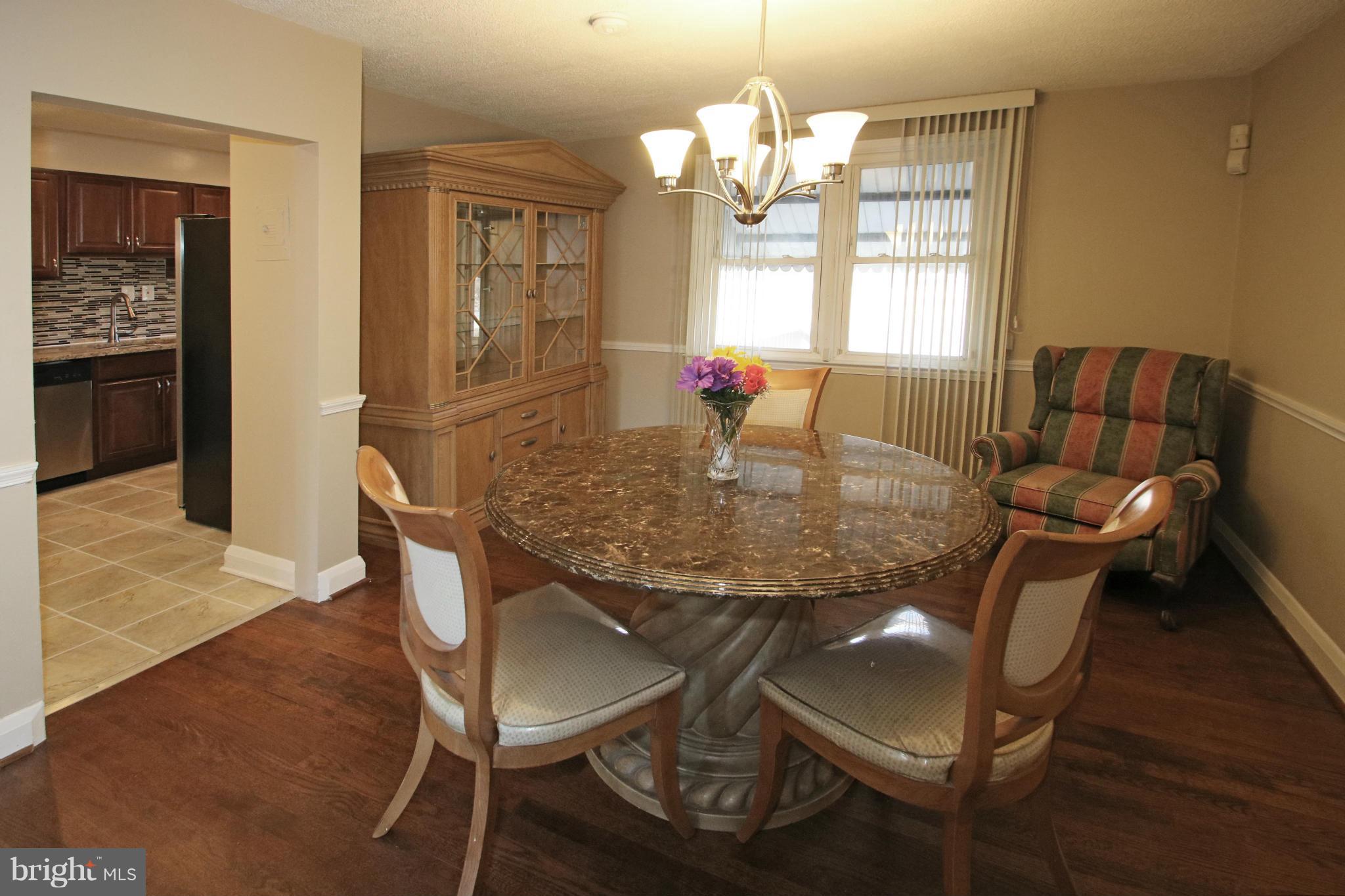 WEST HILLS - Residential