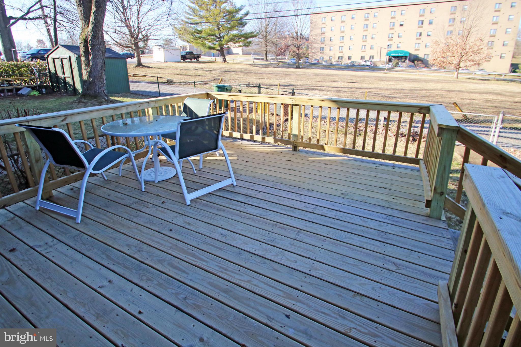 WEST HILLS - Residential