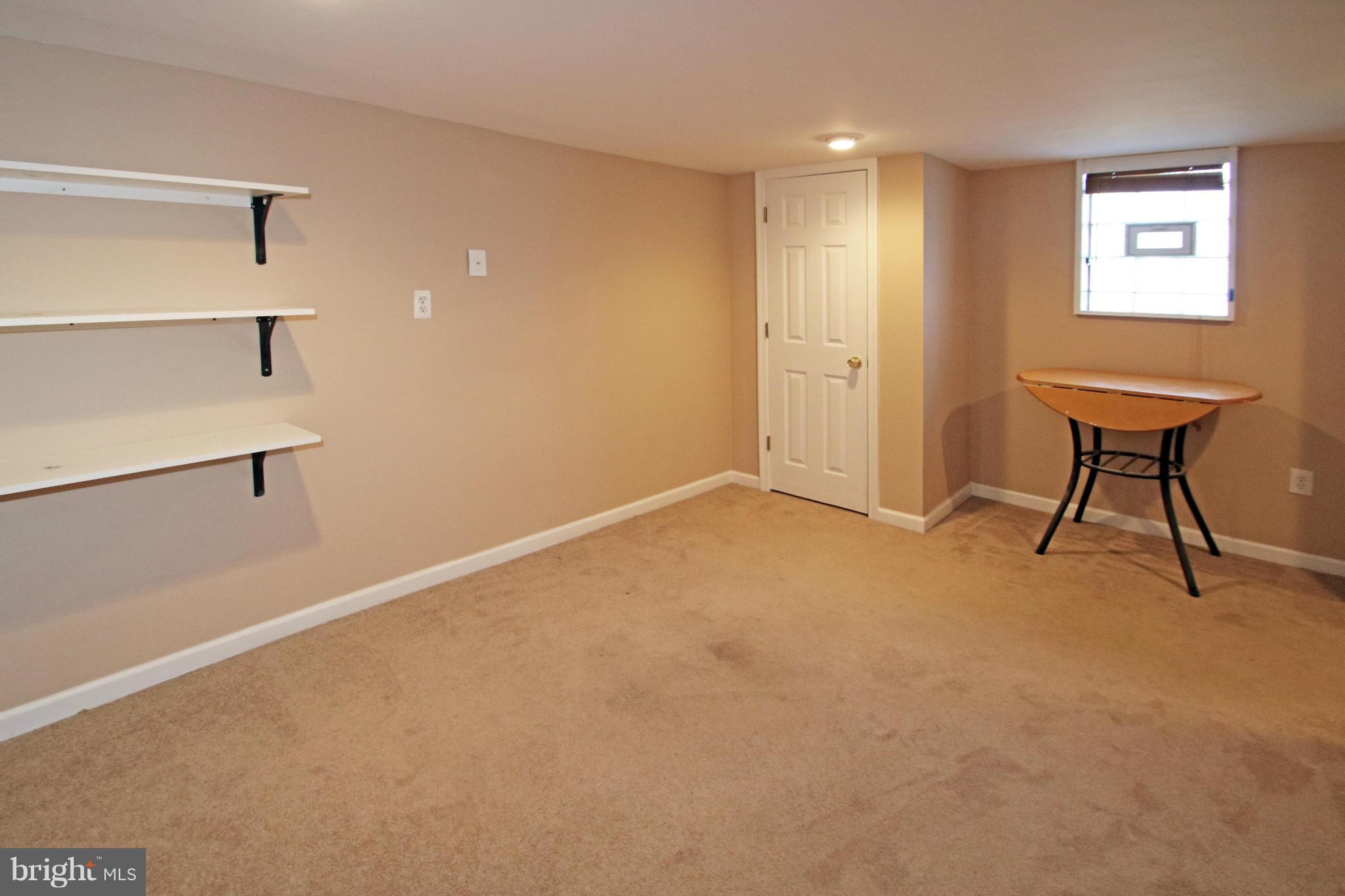 WEST HILLS - Residential