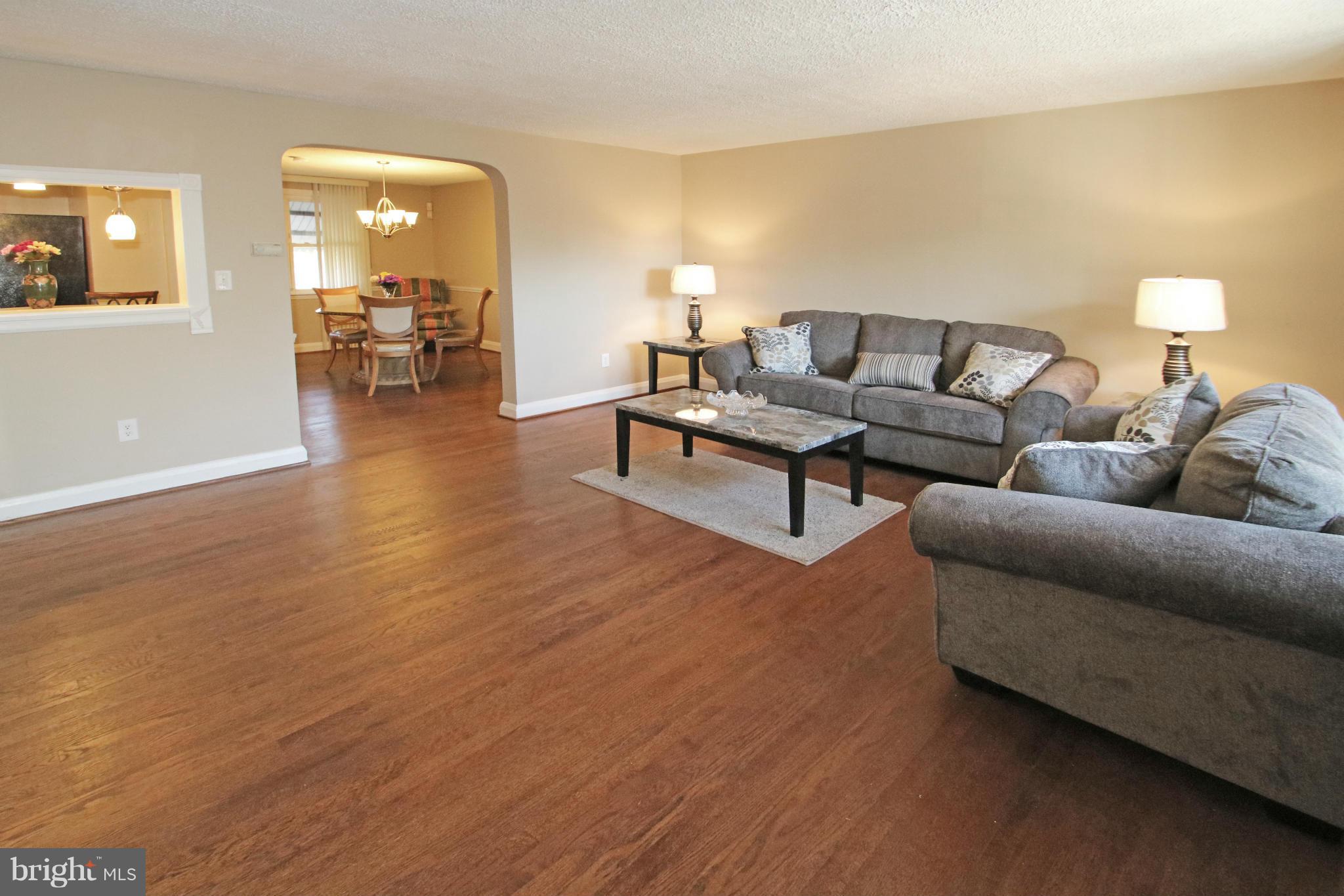 WEST HILLS - Residential