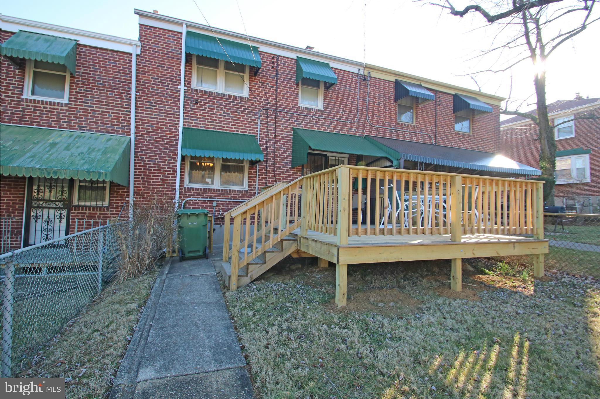 WEST HILLS - Residential