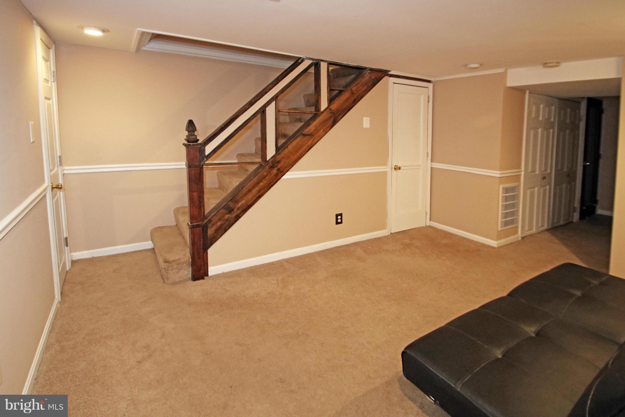 WEST HILLS - Residential