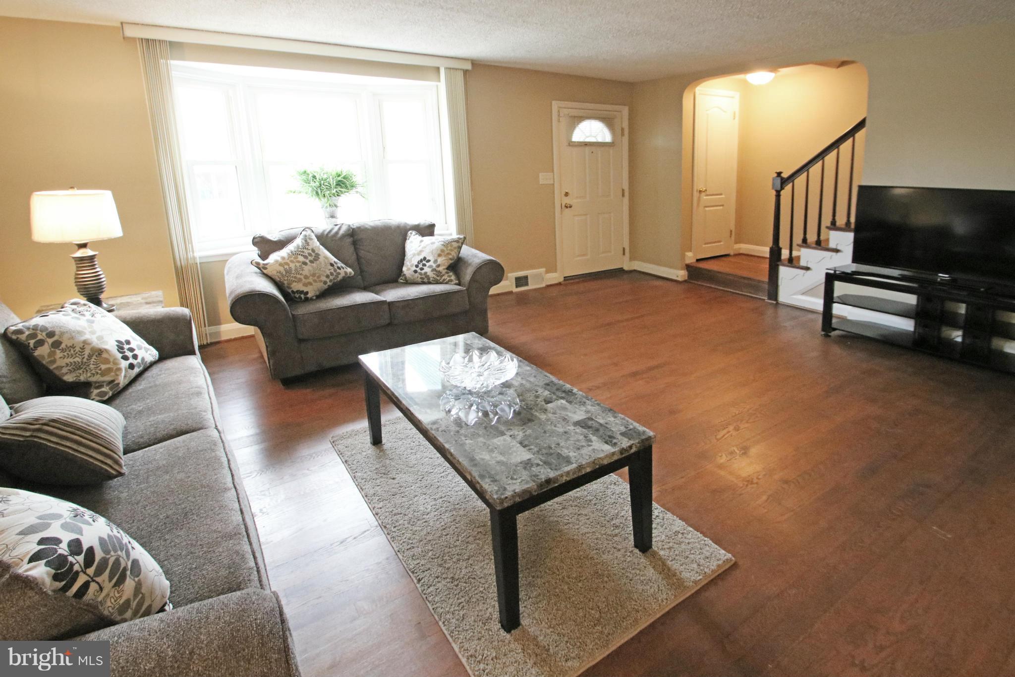 WEST HILLS - Residential