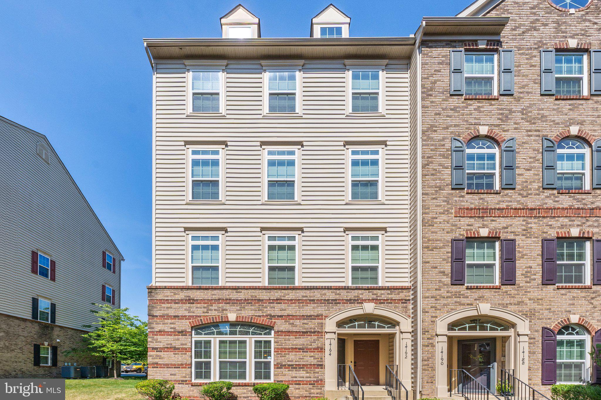 HEATHCOTE COMMONS CONDOMINIUMS - Residential Lease