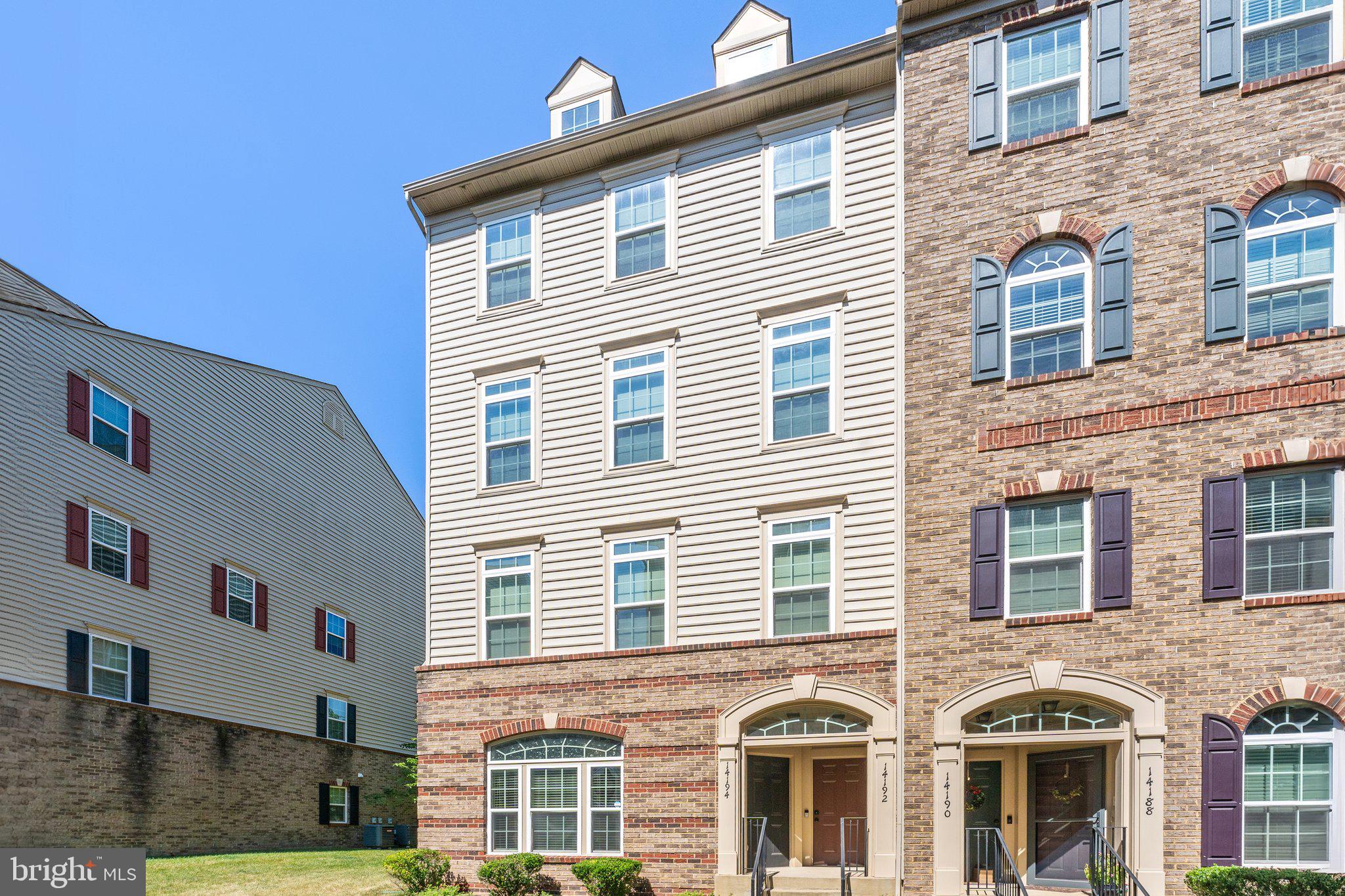 HEATHCOTE COMMONS CONDOMINIUMS - Residential Lease