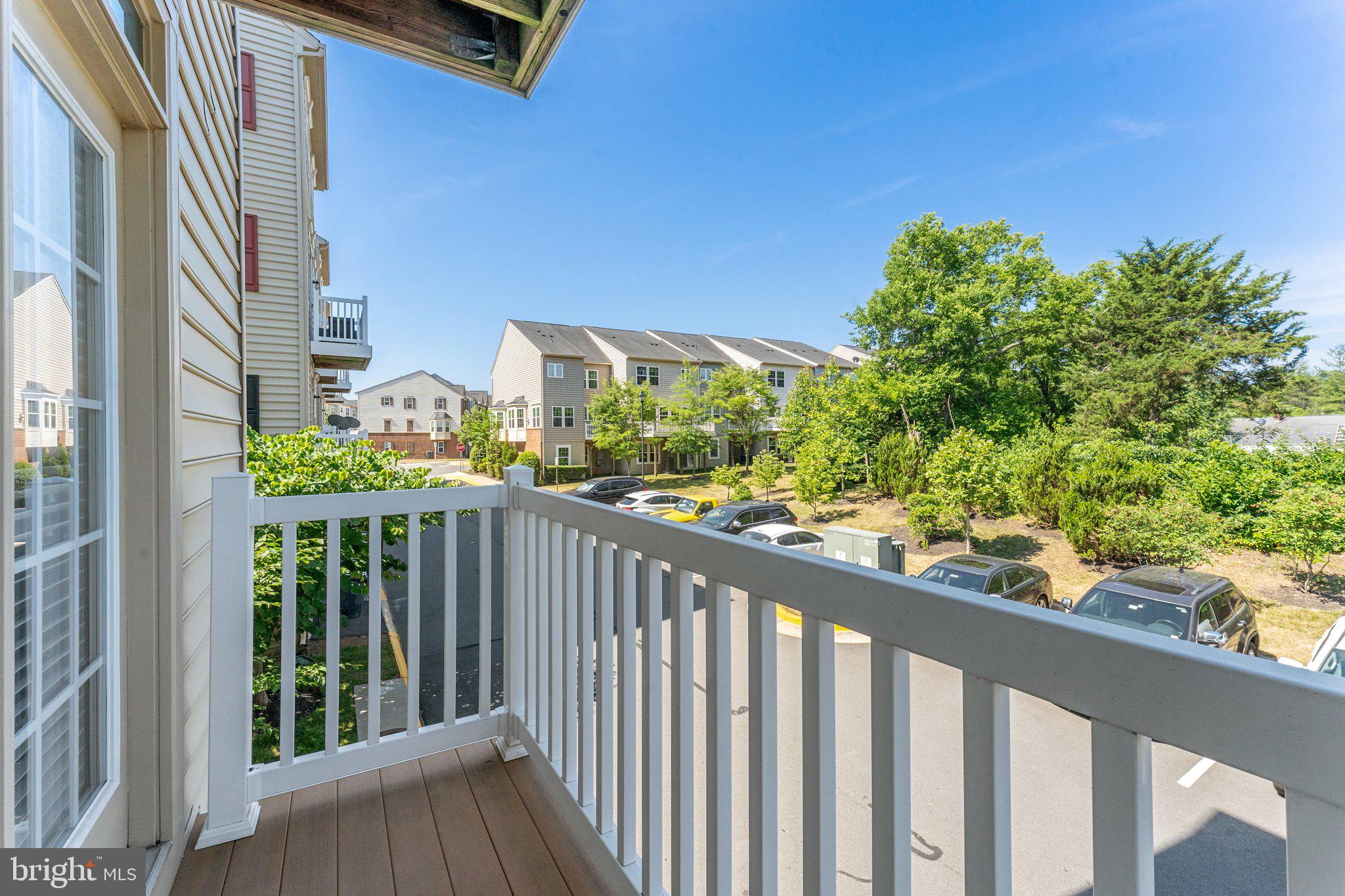 HEATHCOTE COMMONS CONDOMINIUMS - Residential Lease