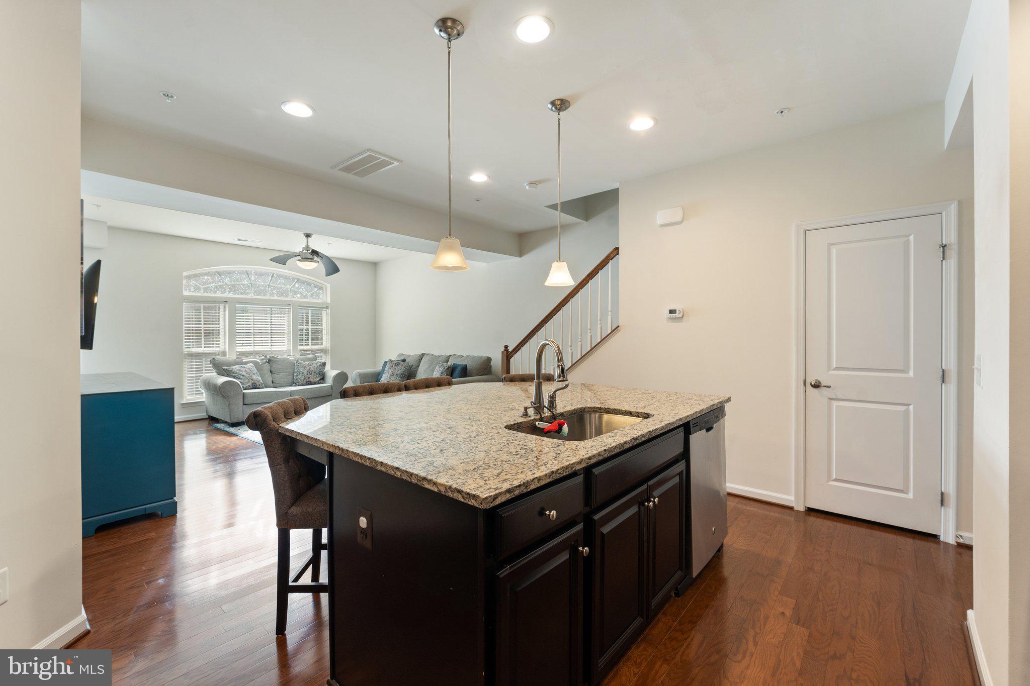 HEATHCOTE COMMONS CONDOMINIUMS - Residential Lease