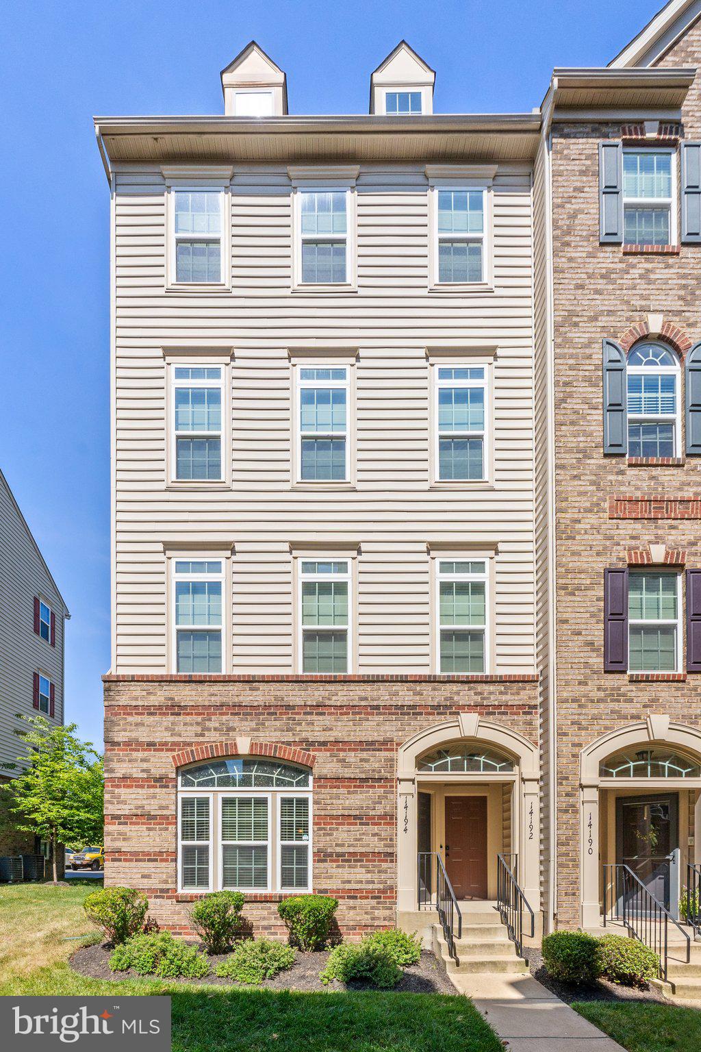 HEATHCOTE COMMONS CONDOMINIUMS - Residential Lease