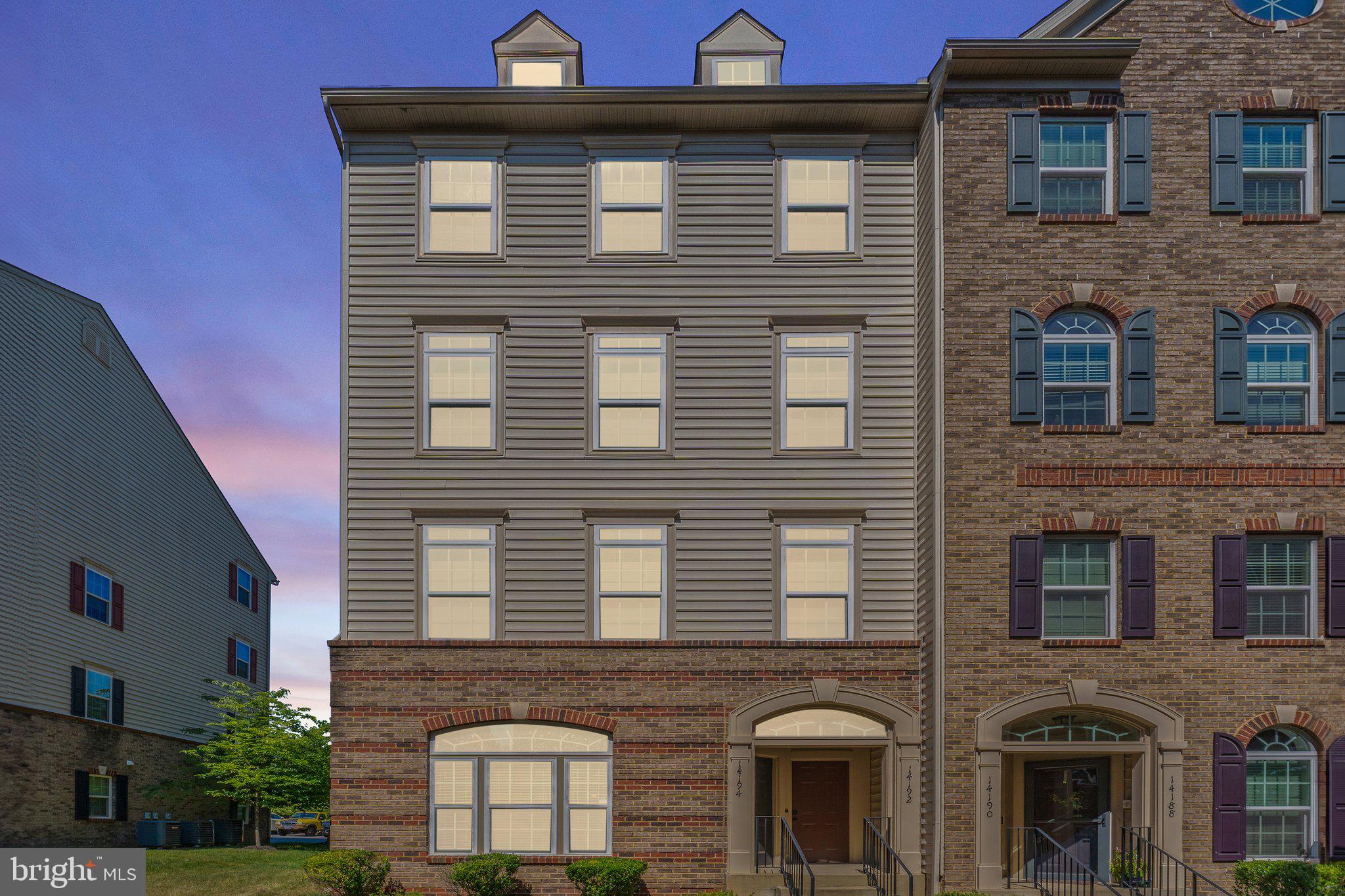 HEATHCOTE COMMONS CONDOMINIUMS - Residential Lease