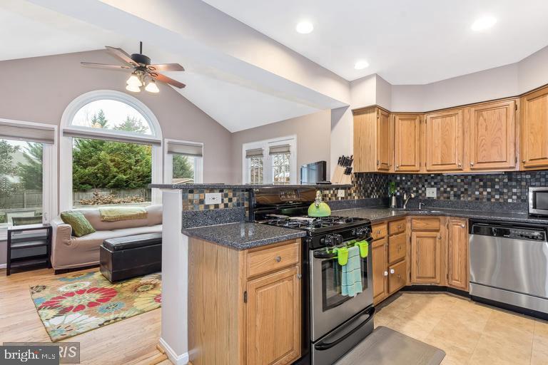 AYRLAWN - Residential Lease