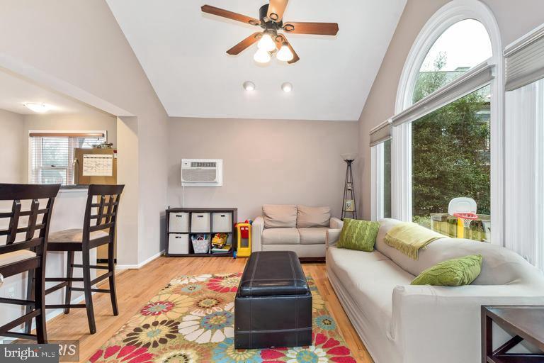 AYRLAWN - Residential Lease