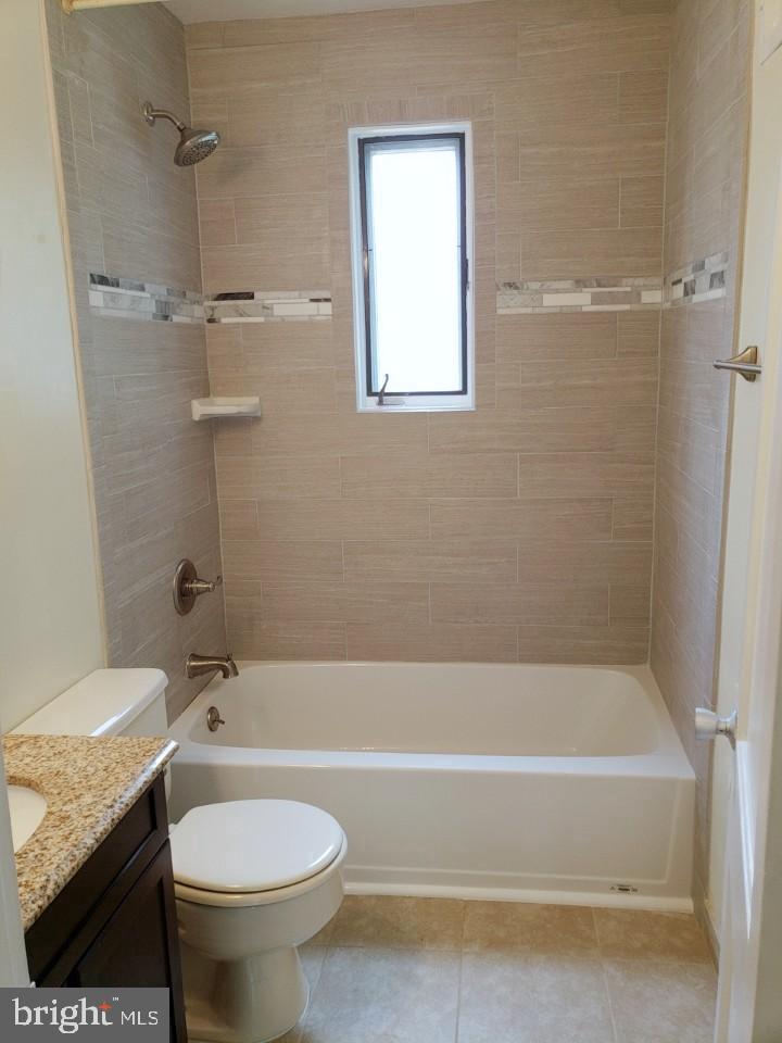 AYRLAWN - Residential Lease