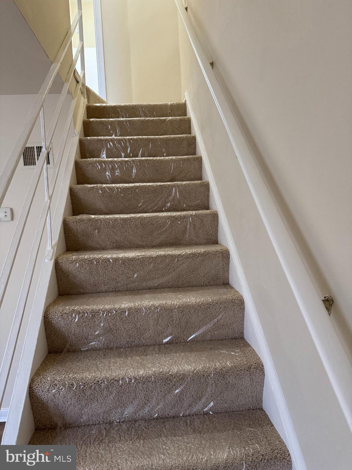 IVERSON SQUARE CONDOMINIUM - Residential