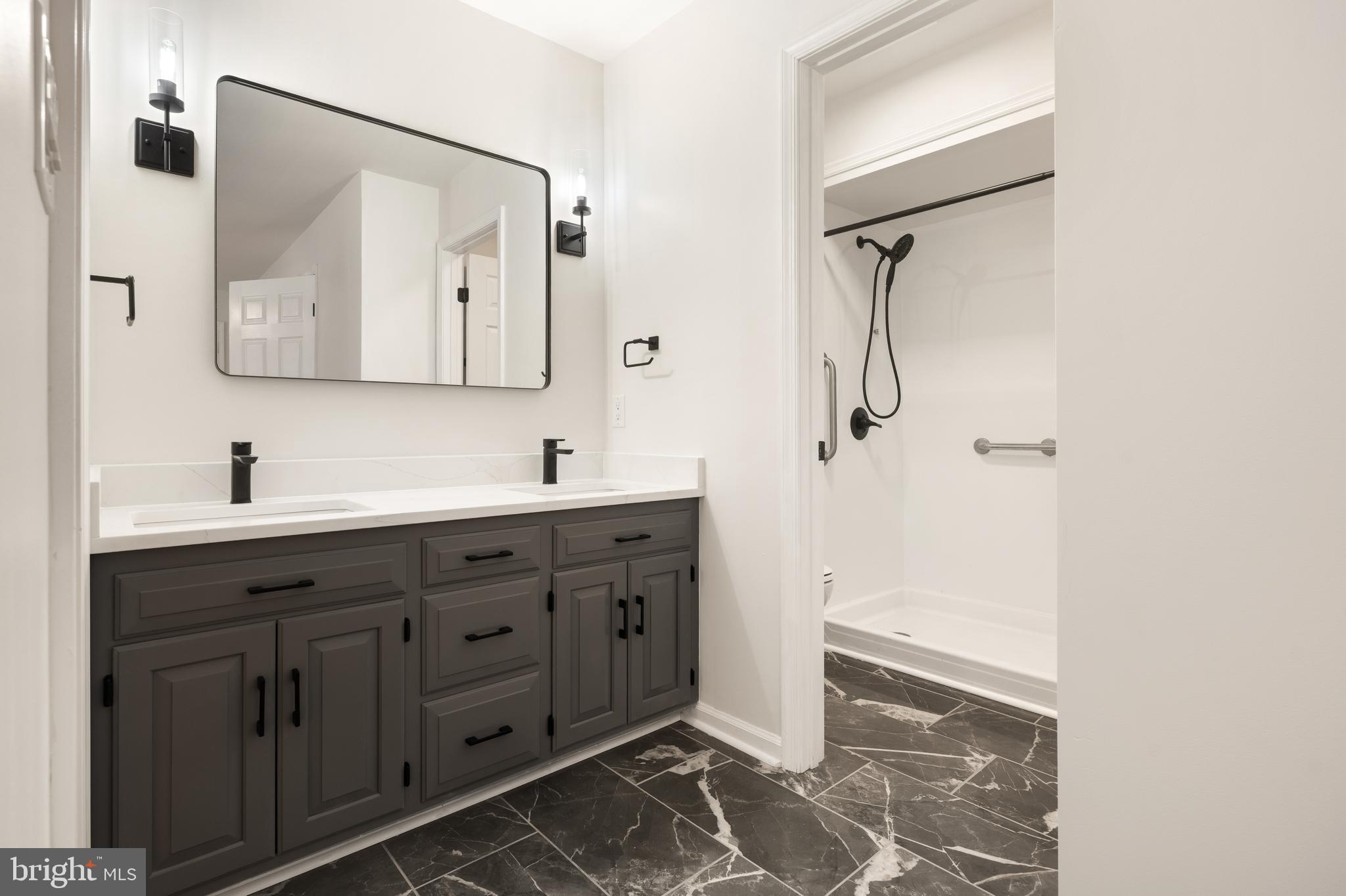 GARDEN SPOT - Residential