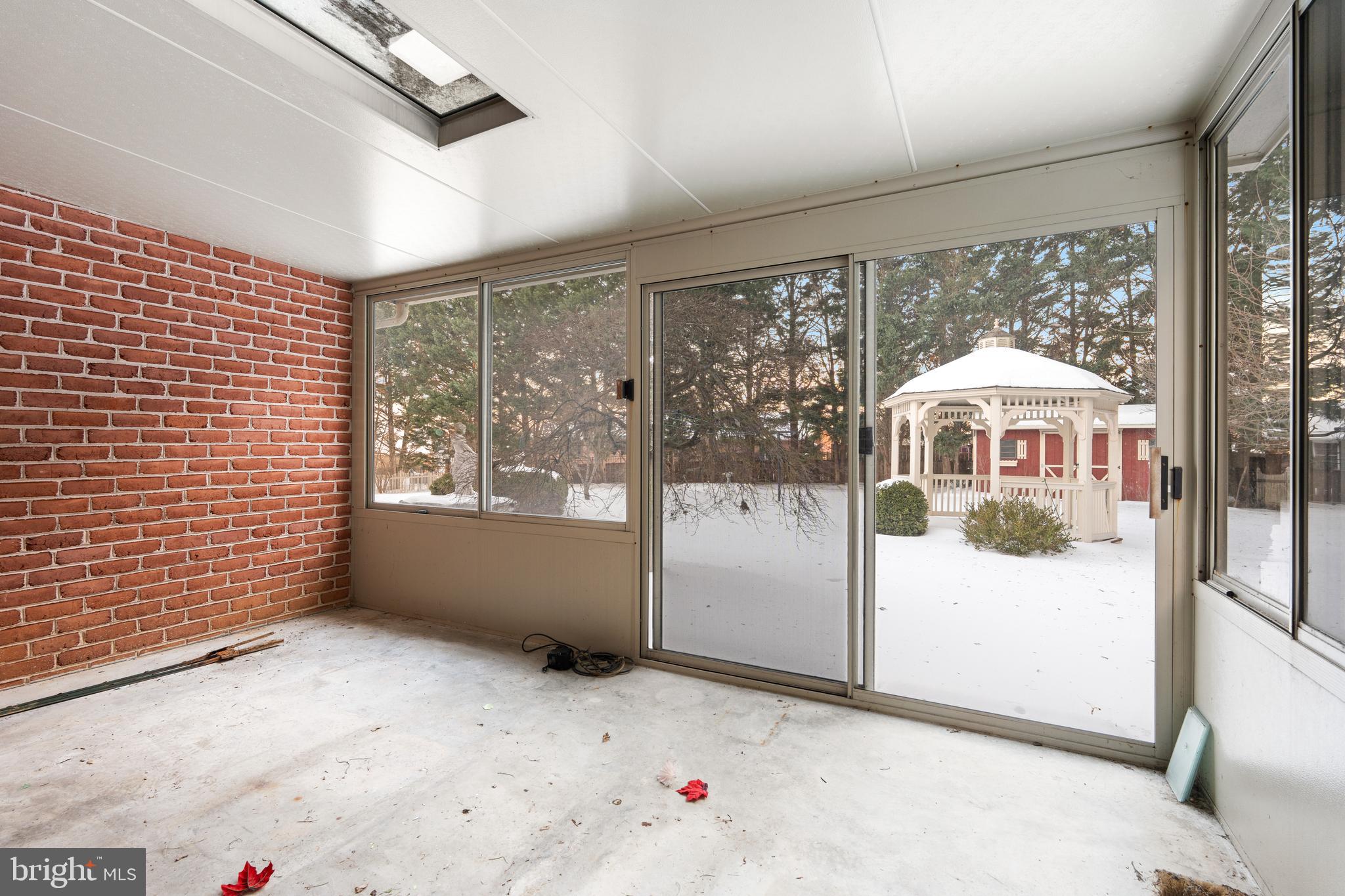 GARDEN SPOT - Residential