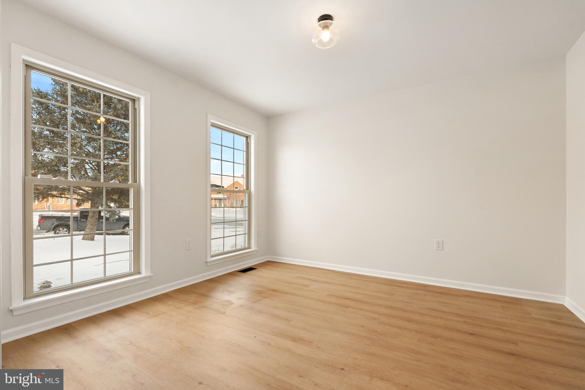 GARDEN SPOT - Residential