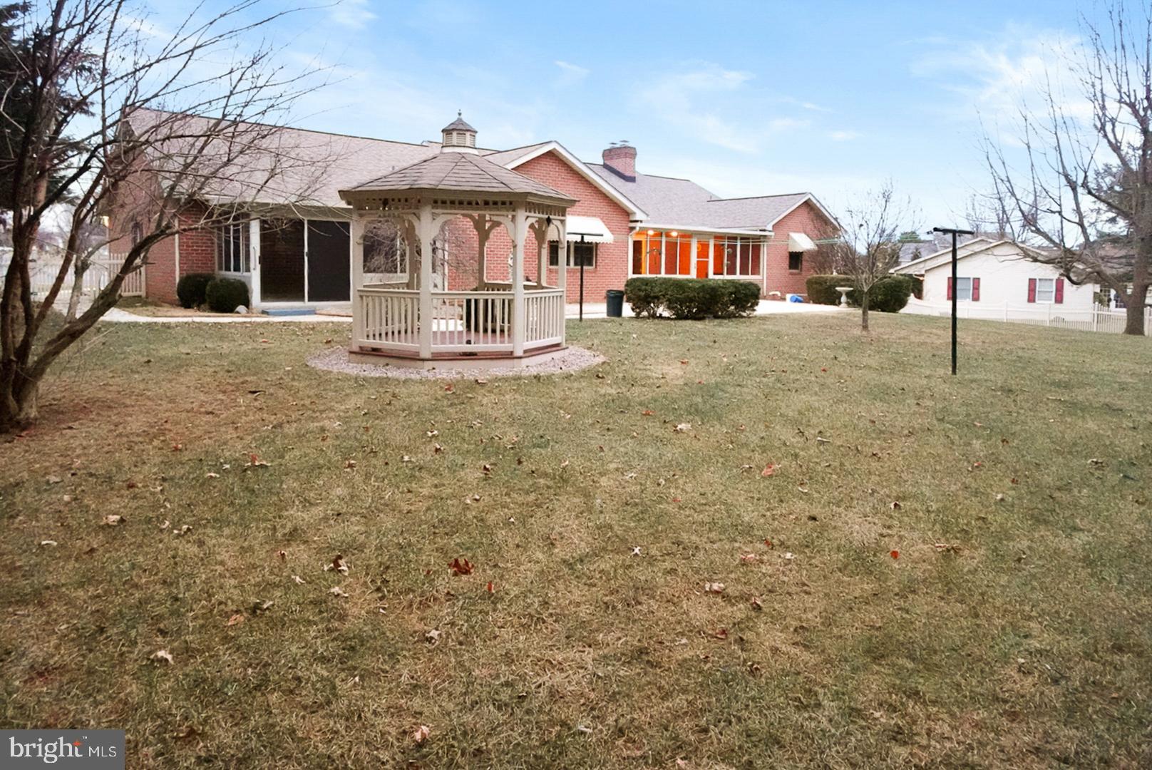 GARDEN SPOT - Residential