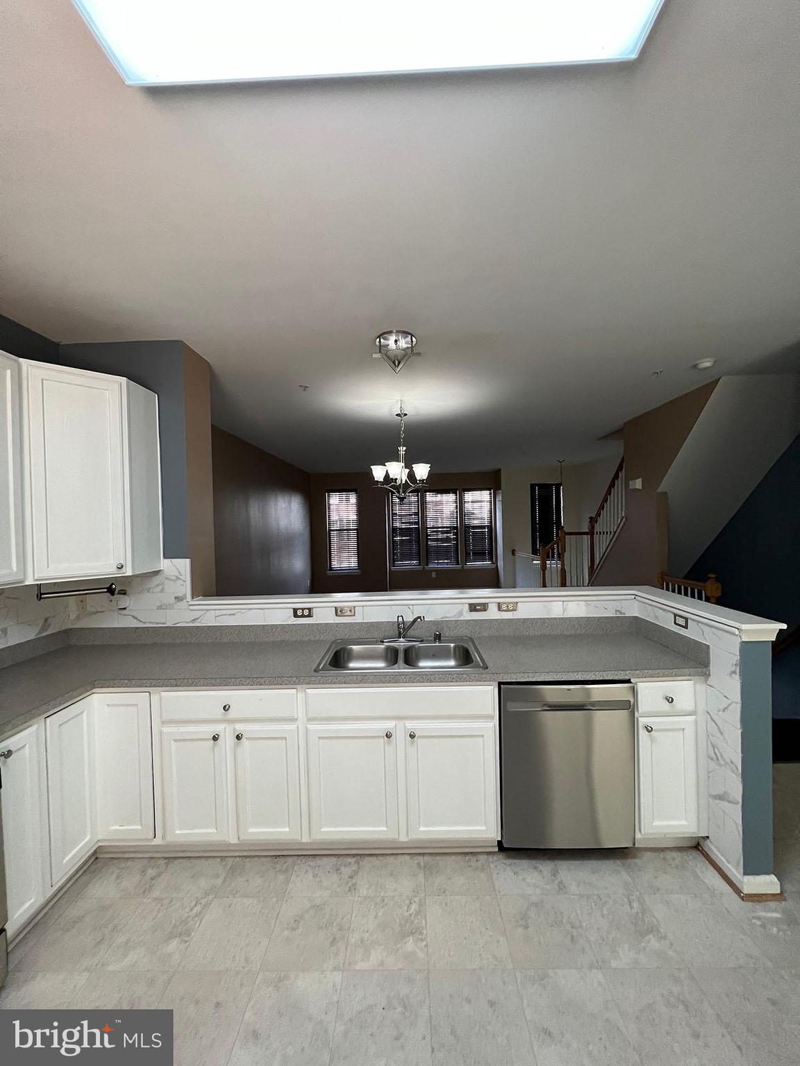 PINEY ORCHARD - Residential Lease