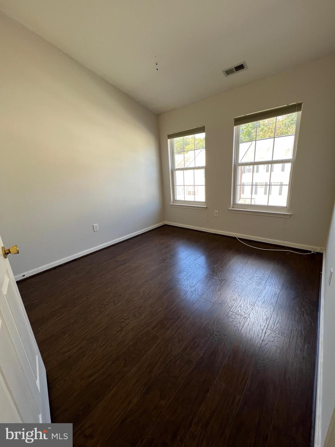 PINEY ORCHARD - Residential Lease